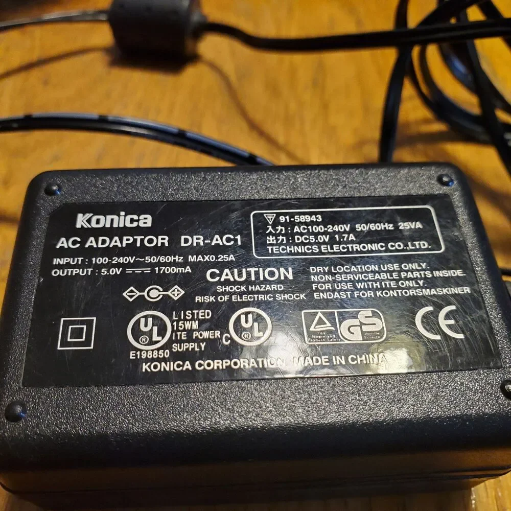 Konica ac adapter DR-AC1 for digital camera